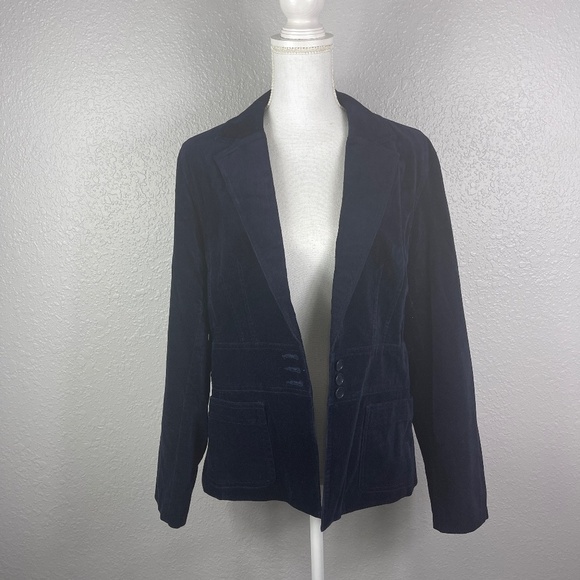Navy Blue Blazer 3 small button - Picture 3 of 8